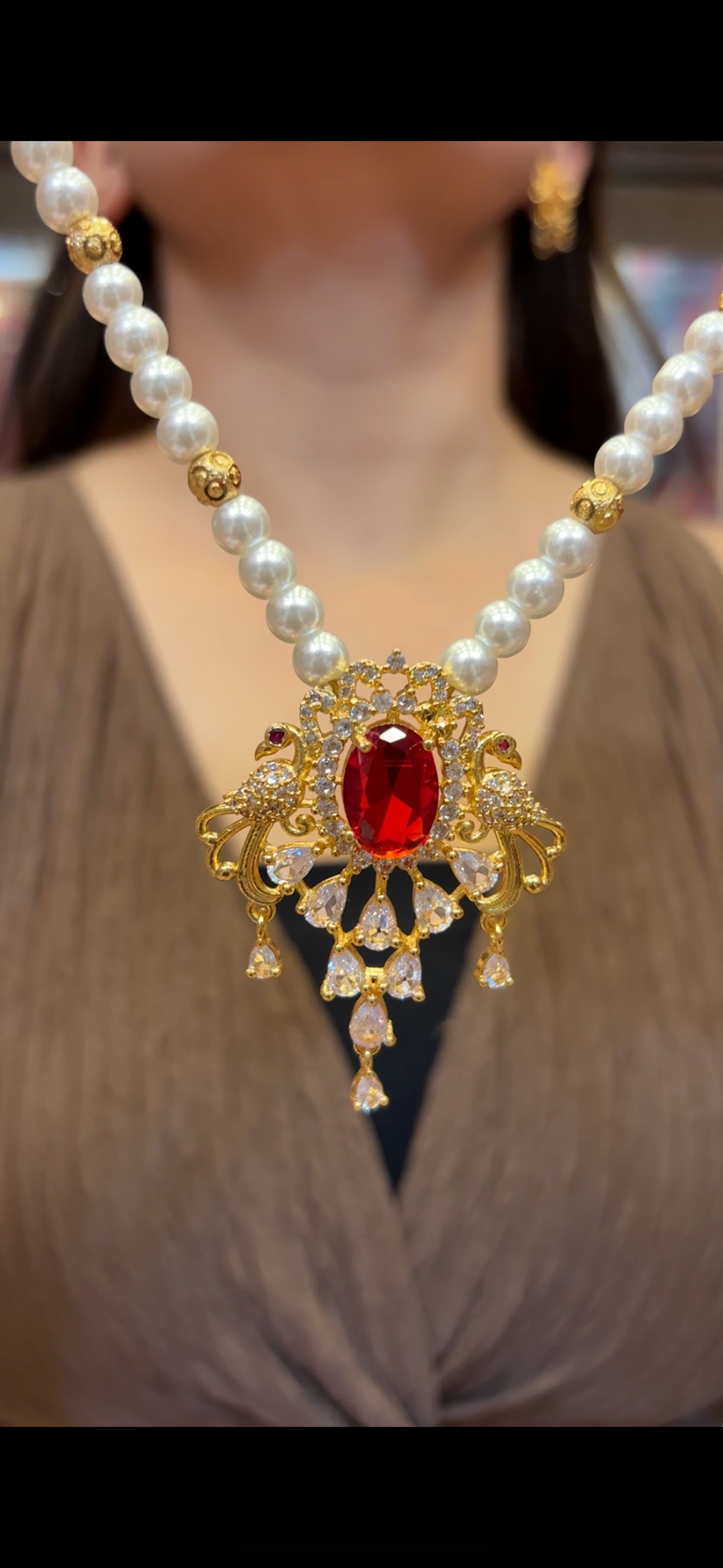 Double Mayur on Stylish Pearl Set