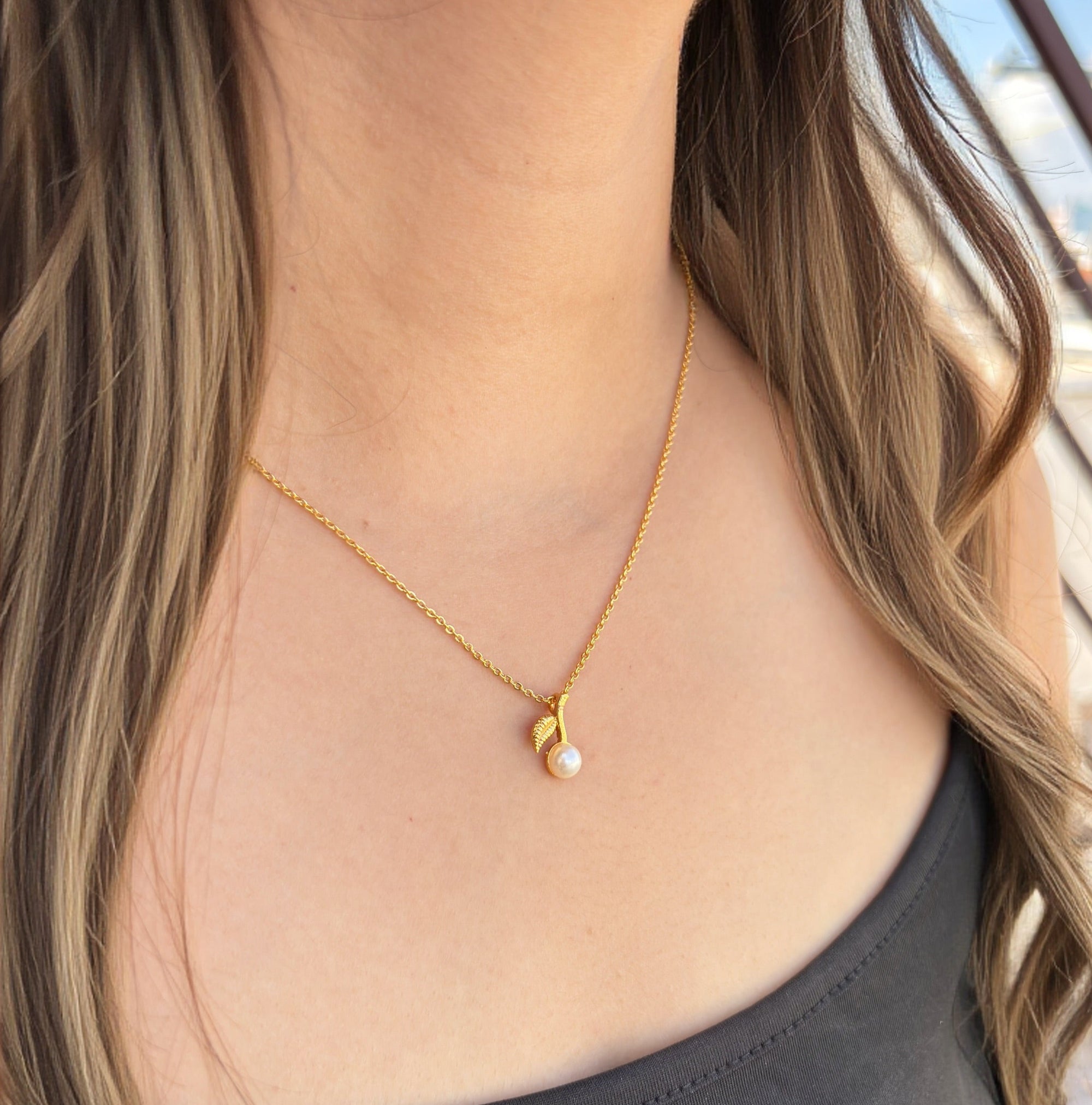 Luna Pearl Leaf pendant