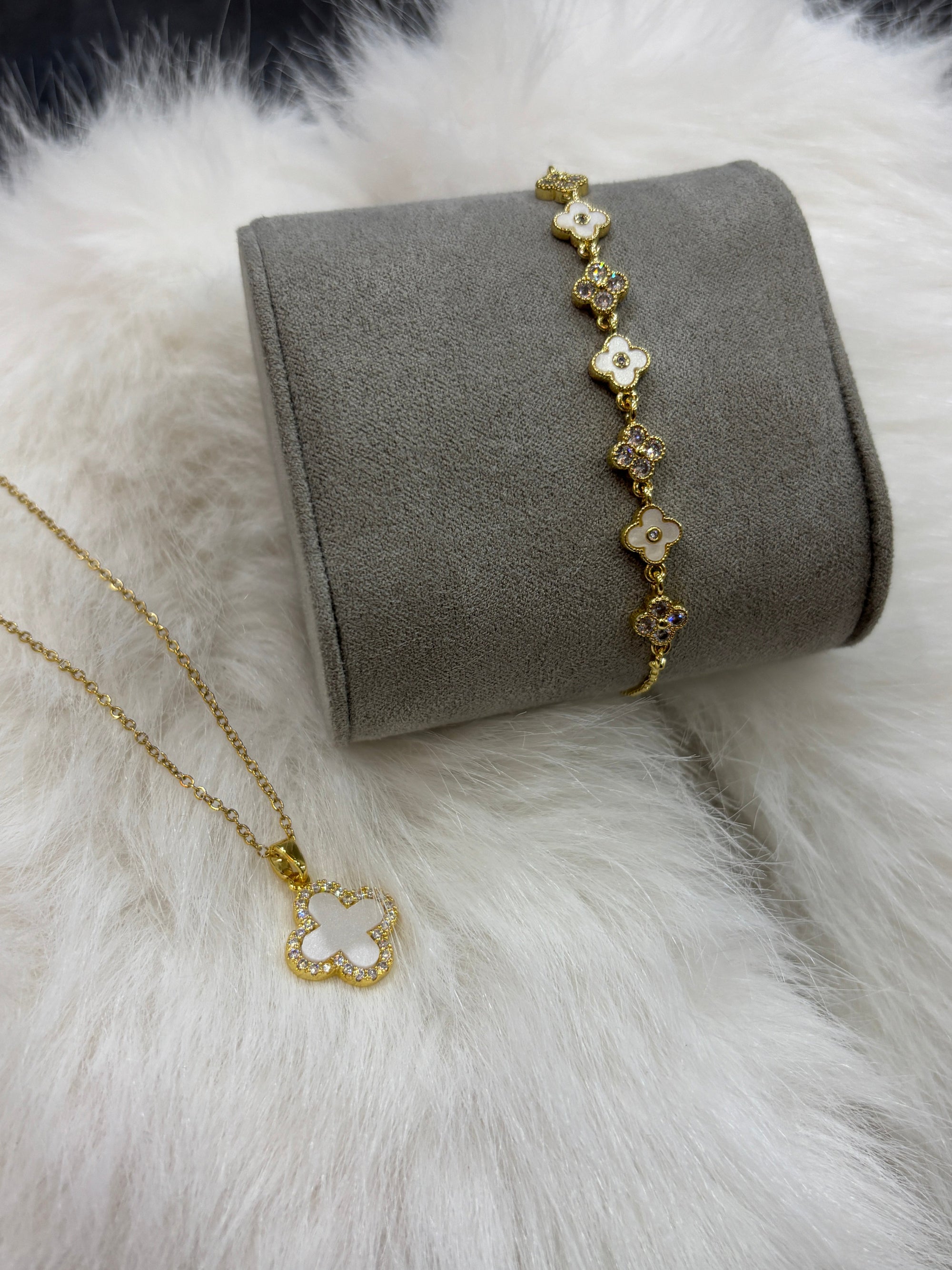 Aurea Clover Gold Set