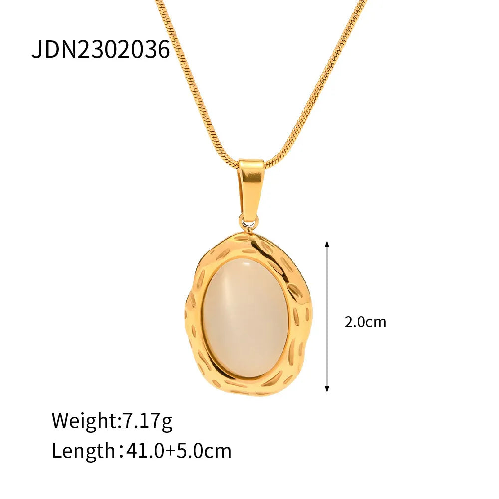 18K Cat Eye Pendant