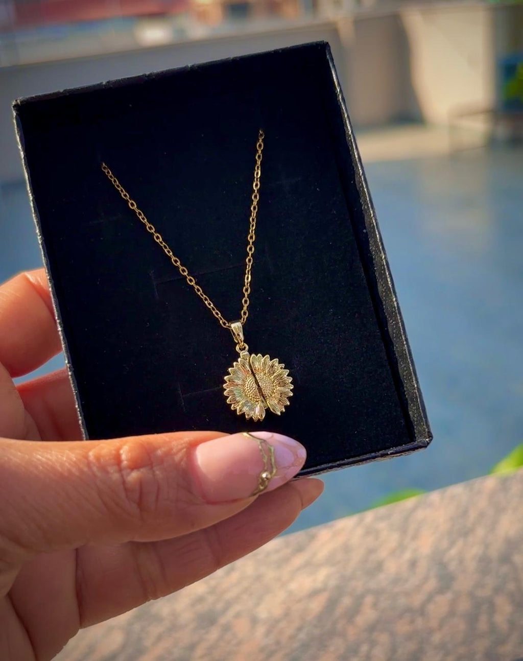 Openable ( You are My sunshine Pendant )